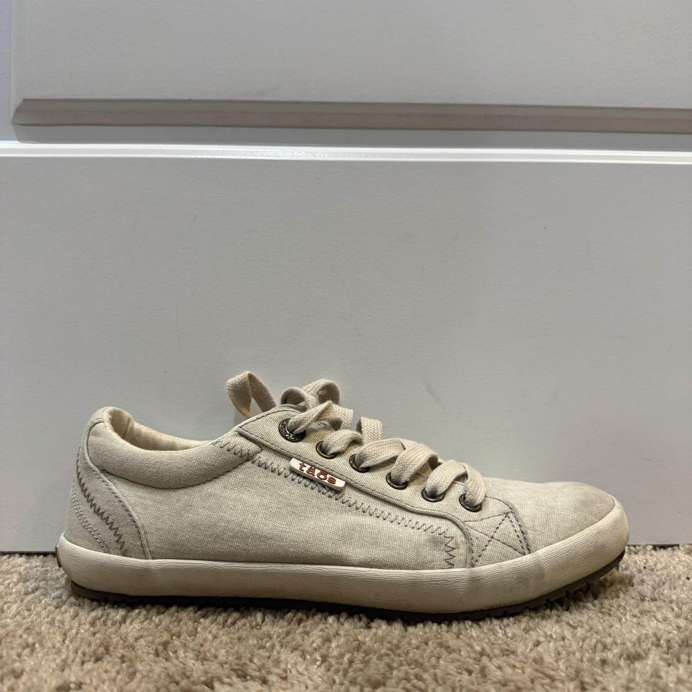 Taos Star Shoes Womens Size 7 Beige Canvas Lace Up Comfort Walking Sneakers